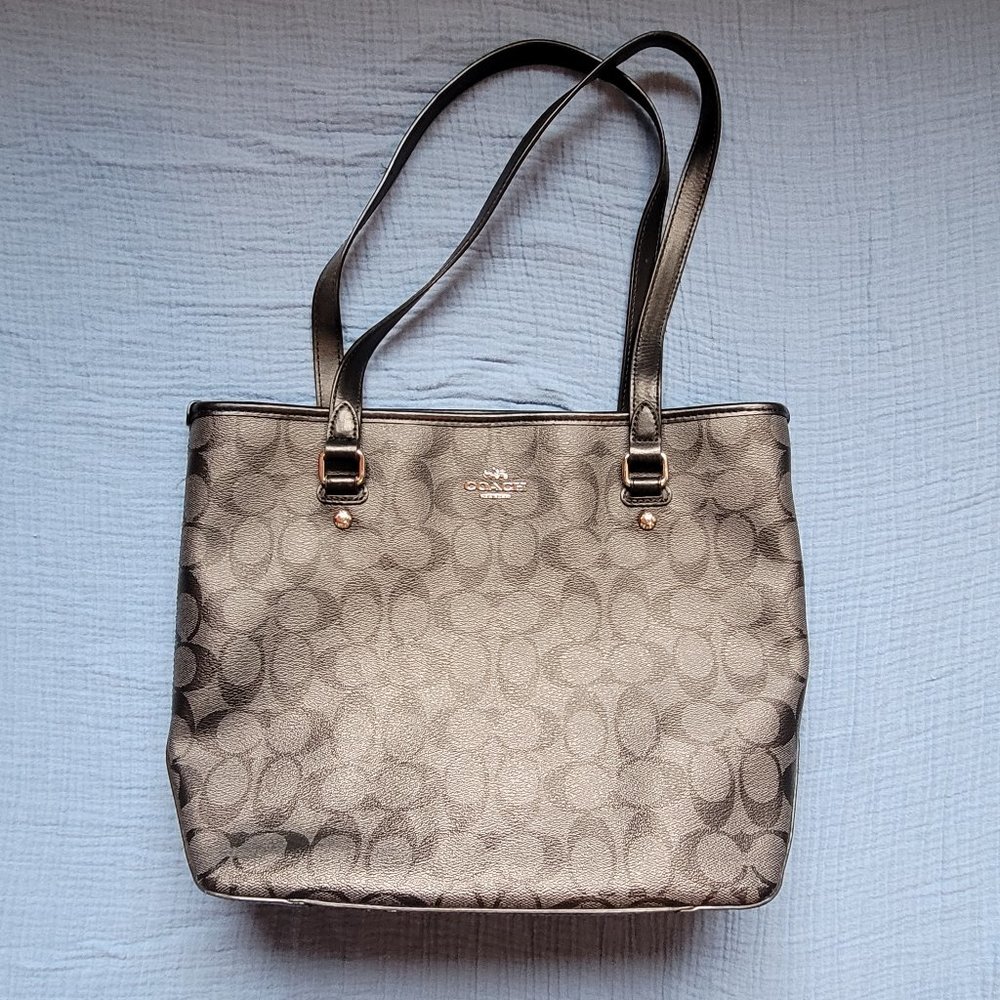 EUC Coach Signature Logo Leather Tote - Black